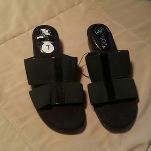 Mootsies Tootsies Black Wedge Sandals